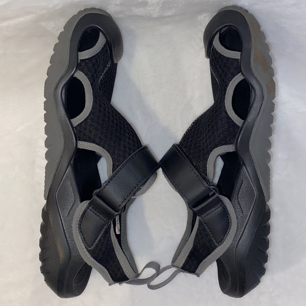 Crocs Men’s Black Swiftwater Mesh Deck Shoes Size M/8 Gem